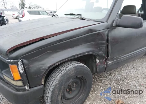 1997 Chevrolet C1500 Fleetside W/T from USA, damaged, VIN 1GCEC14W6VZ255644